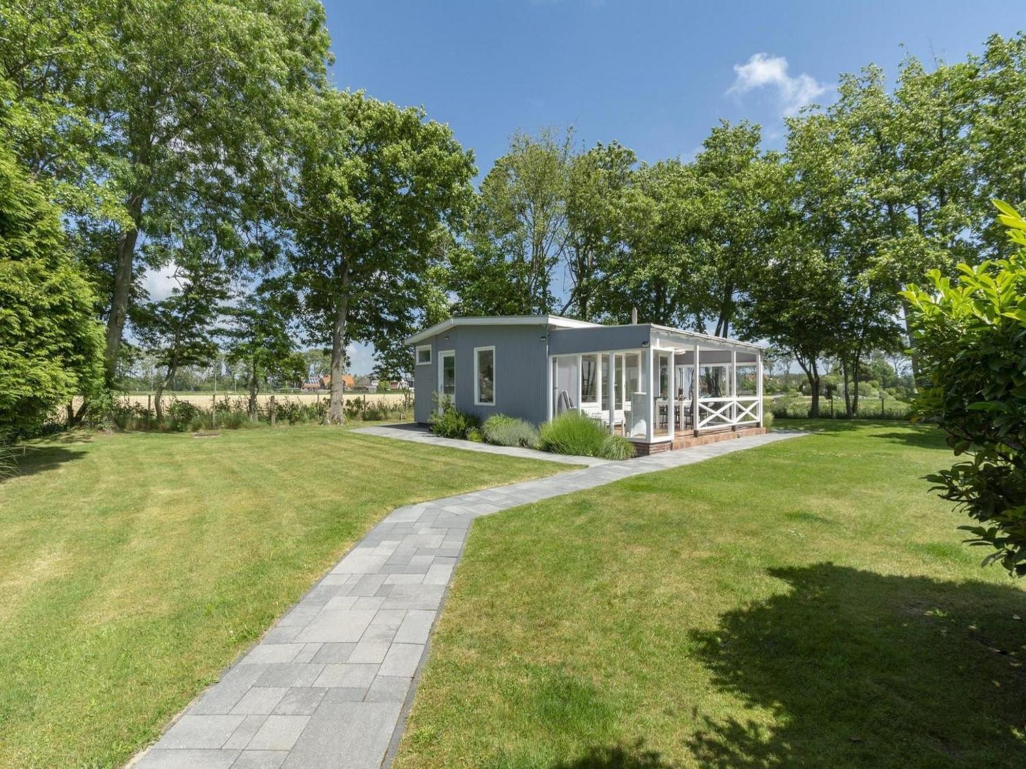 Modern Holiday Home With Large Garden Sint Maartensvlotbrug Exterior photo