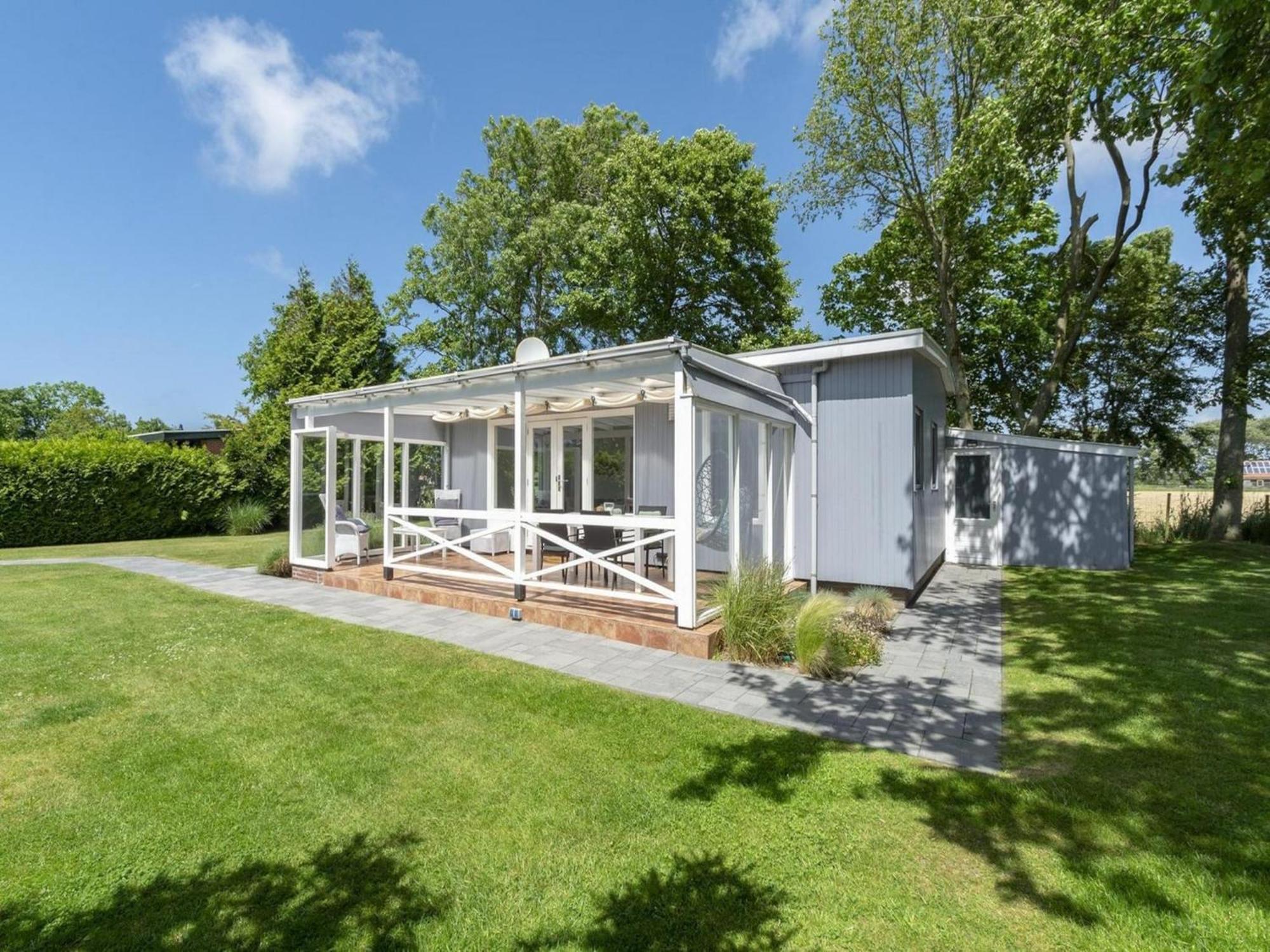 Modern Holiday Home With Large Garden Sint Maartensvlotbrug Exterior photo